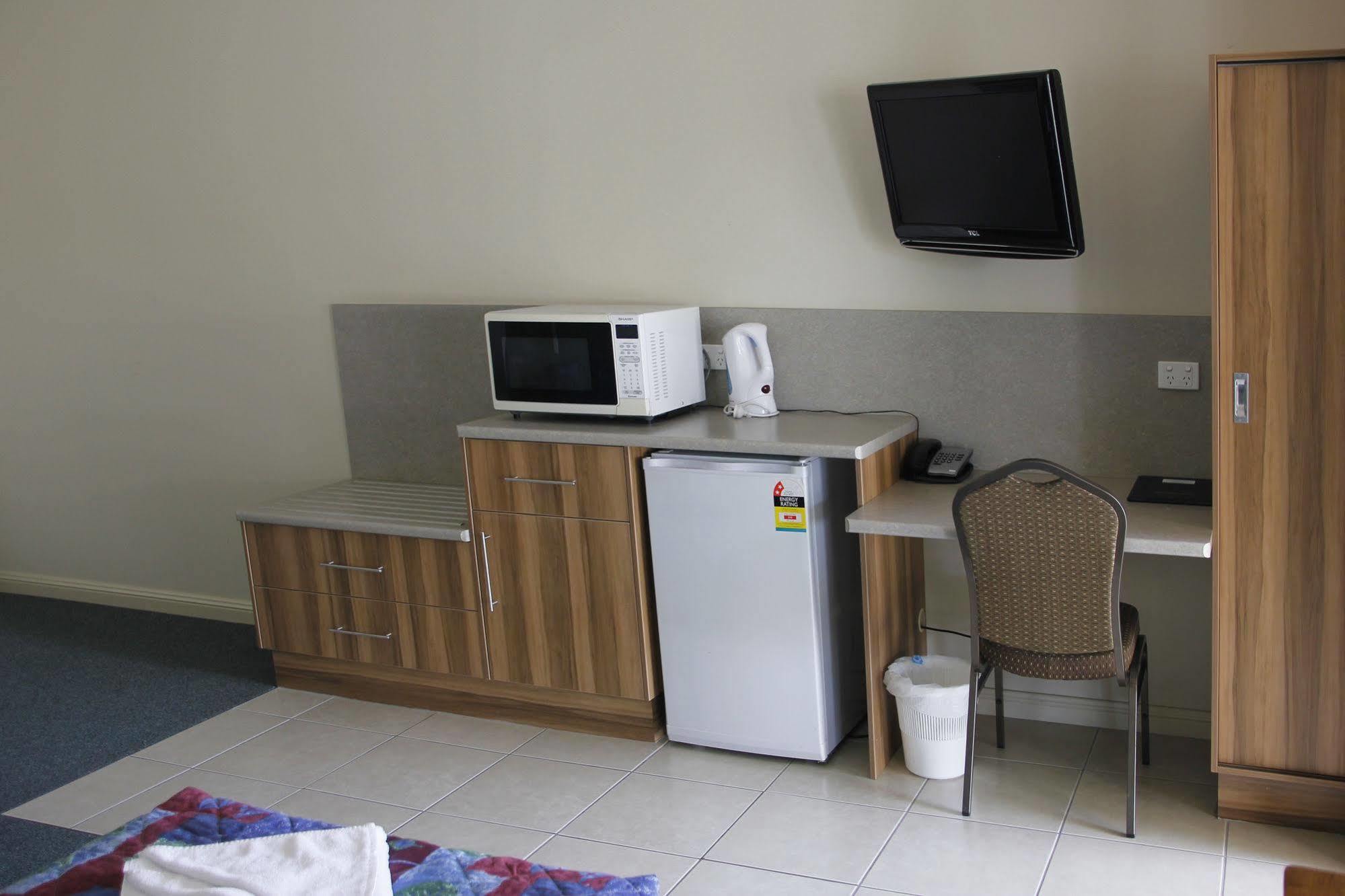 Pittsworth Motor Inn Buitenkant foto