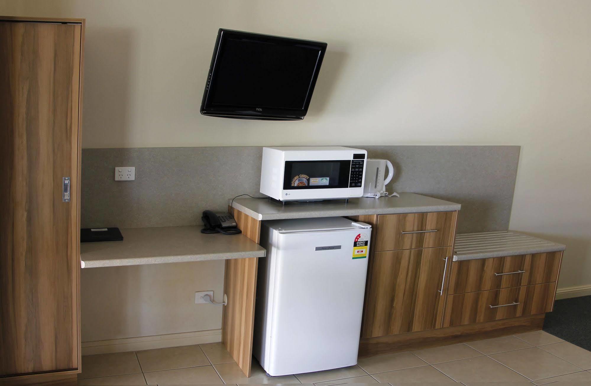 Pittsworth Motor Inn Buitenkant foto