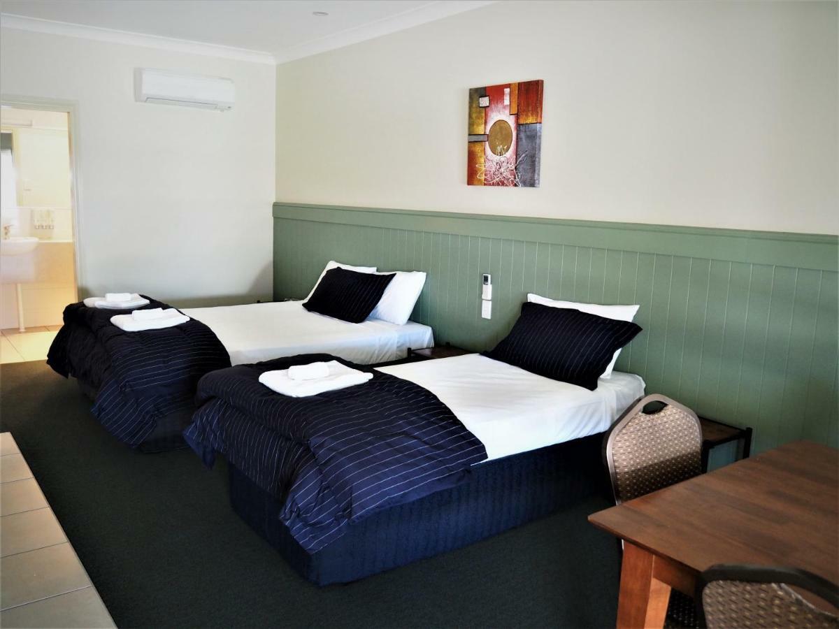 Pittsworth Motor Inn Buitenkant foto
