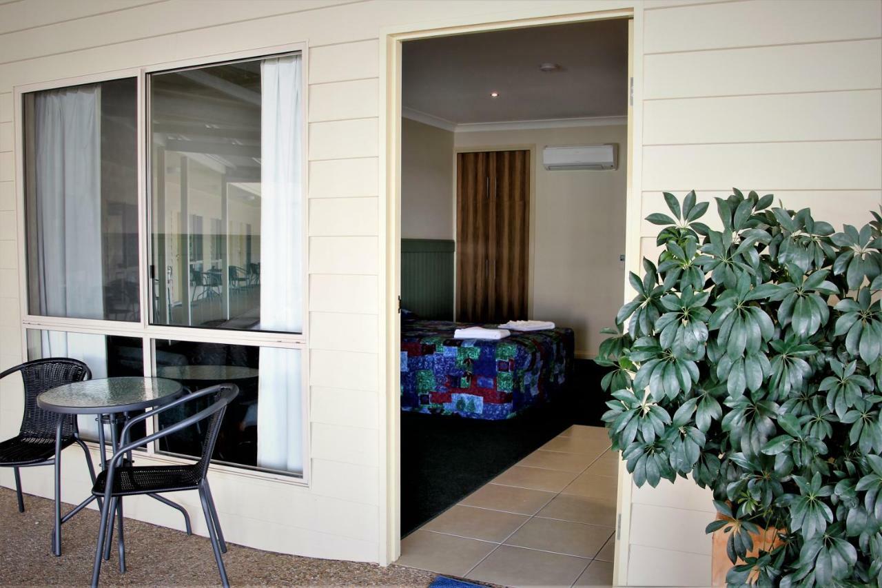 Pittsworth Motor Inn Buitenkant foto