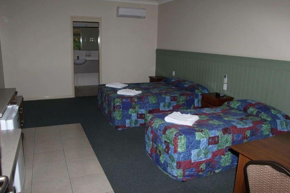Pittsworth Motor Inn Buitenkant foto